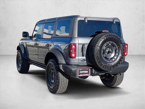 New 2025 Ford Bronco Badlands image 9