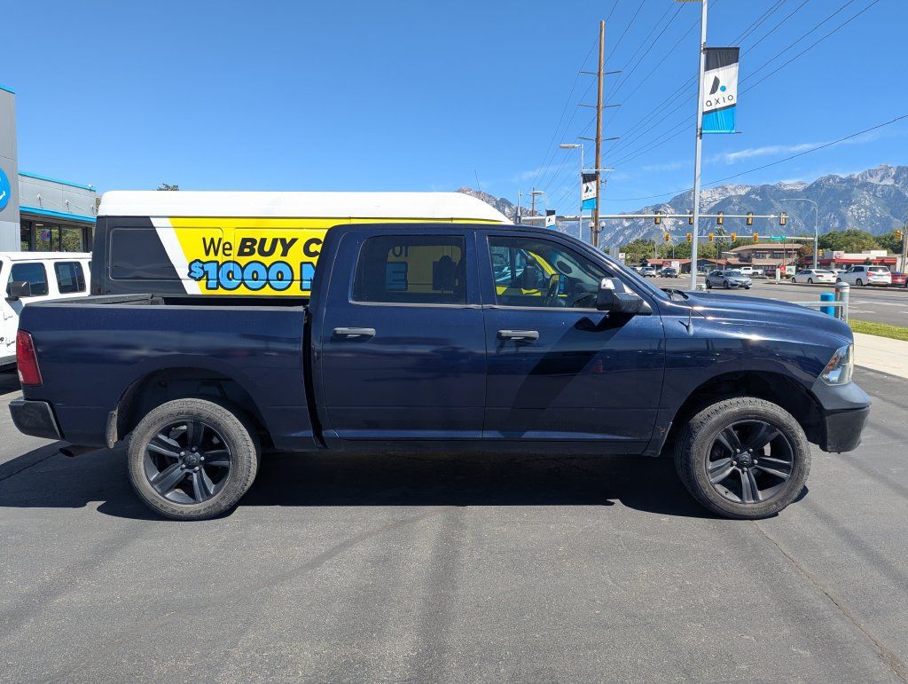 Used 2013 RAM 1500 ST w/ SXT Appearance Group AWD/4WD image 2