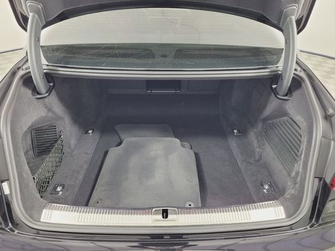 Used 2024 Audi S8 4.0T image 8
