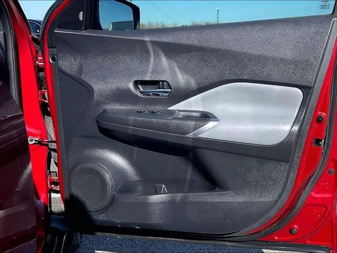 Used 2021 Nissan Kicks SR w/ SR Premium Package image 28