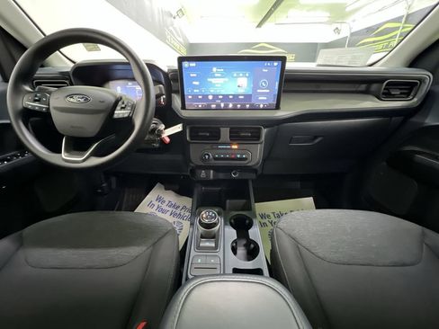 Used 2025 Ford Maverick XL w/ Equipment Group 102A AWD/4WD image 18