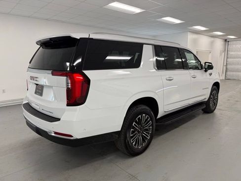 New 2026 GMC Yukon XL Elevation w/ LPO, Floor Liner Package image 6