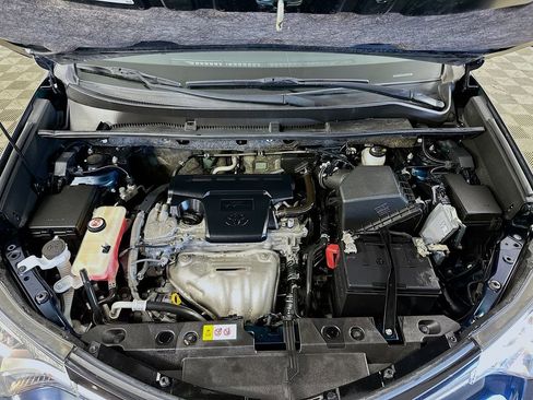 Used 2018 Toyota RAV4 XLE image 34