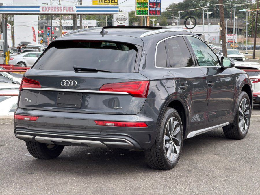 Used 2021 Audi Q5 2.0T Premium Plus w/ Premium Plus Package AWD/4WD image 12