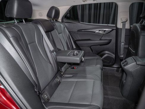 Used 2023 Buick Envision Essence image 12