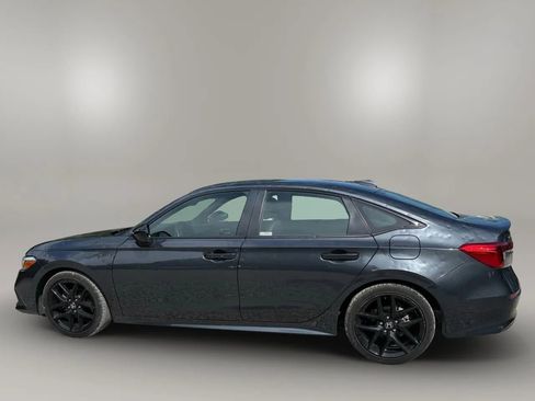 Used 2024 Honda Civic Sport image 3