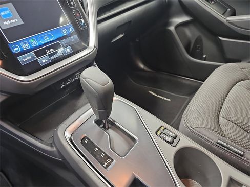 Used 2024 Subaru Crosstrek 2.0i Premium image 24
