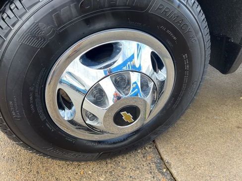 Used 2021 Chevrolet Silverado 3500 LTZ w/ LTZ Convenience Package image 24