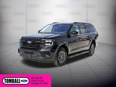 Used 2025 Ford Expedition Max Active RWD image 3