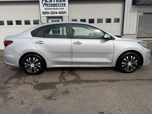 Used 2020 Kia Rio S FWD image 2