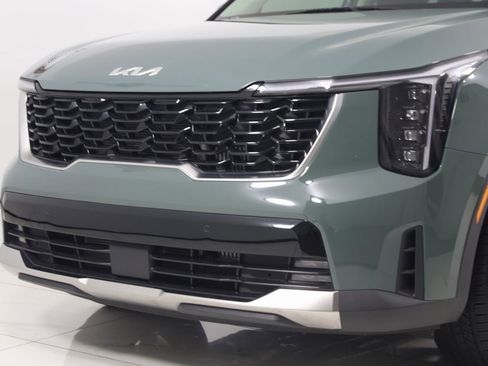Used 2025 Kia Sorento EX image 59