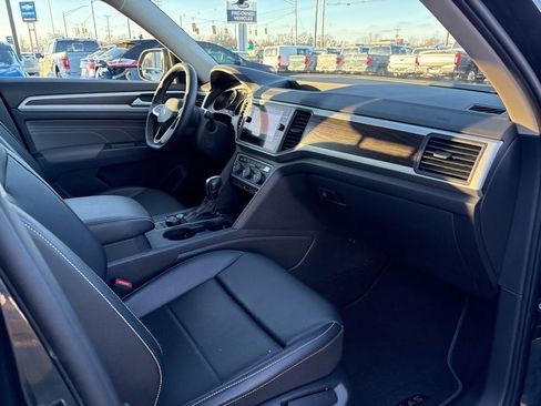 Used 2021 Volkswagen Atlas SE image 10