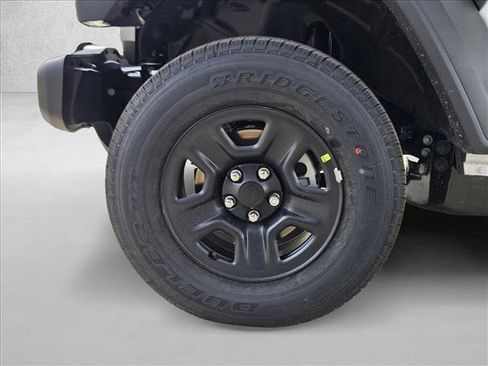 New 2026 Jeep Gladiator Sport AWD/4WD image 10