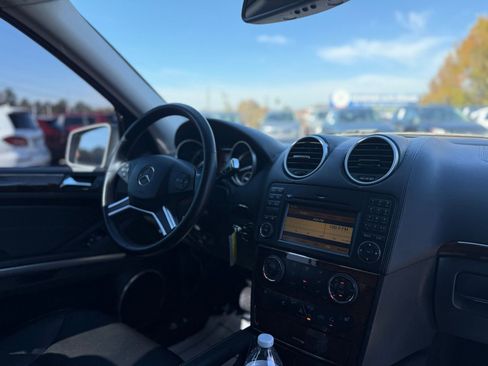 Used 2012 Mercedes-Benz GL 450 4MATIC image 33