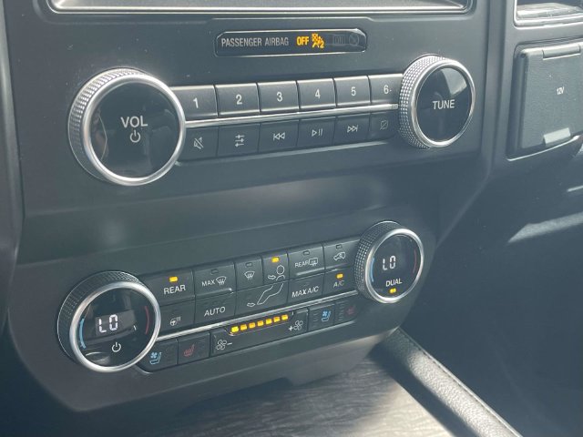 Used 2021 Ford Expedition Max Limited RWD image 19