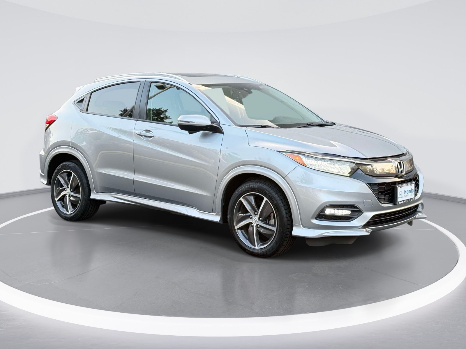 Used 2020 Honda HR-V Touring image 1
