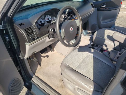 Used 2006 Saturn Relay Level 2 w/ Preferred Pkg FWD image 14