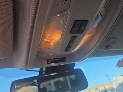 Used 2010 GMC Terrain SLE image 19