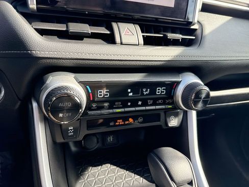 Used 2024 Toyota RAV4 XLE image 35
