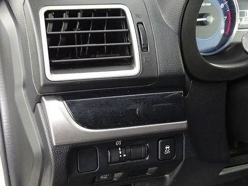 Used 2016 Subaru Crosstrek 2.0i Limited image 20