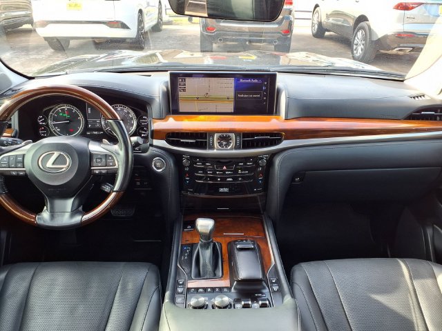 Used 2018 Lexus LX 570 4WD w/ Luxury Package image 7