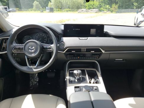 New 2026 MAZDA CX-90 3.3 Turbo w/ Preferred Package AWD/4WD image 18