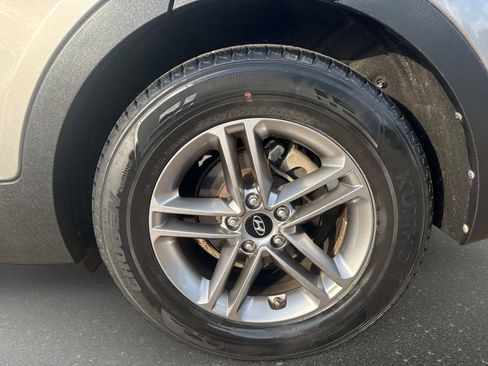 Used 2018 Hyundai Santa Fe Sport w/ 2.4L Value Package 02 FWD image 28