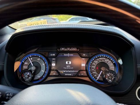 Used 2022 RAM 1500 Limited image 17