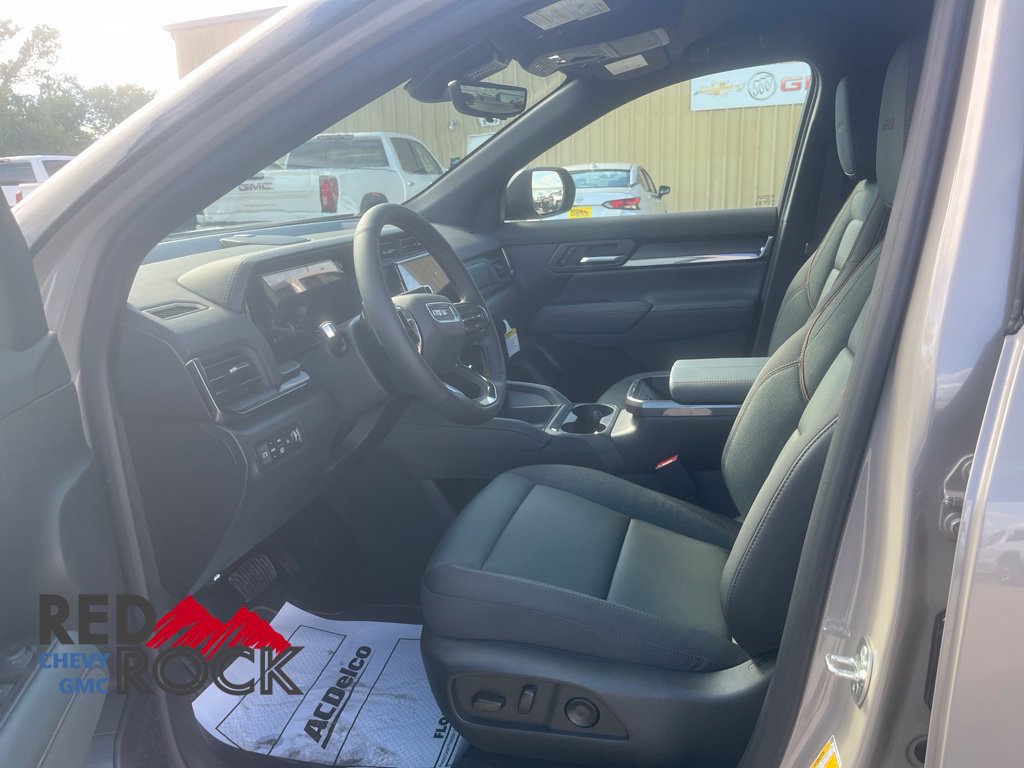 New 2027 GMC Terrain AT4 w/ Convenience Package III AWD/4WD image 10