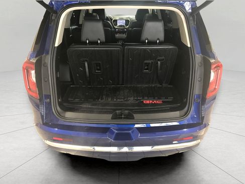 Used 2023 GMC Acadia Denali w/ Denali Ultimate Package AWD/4WD image 17