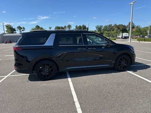 Used 2024 Kia Carnival SX Prestige FWD image 4