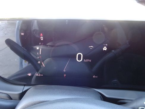 New 2026 Buick Envista Sport Touring w/ Convenience I Package FWD image 24