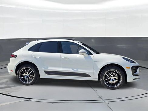 Certified 2025 Porsche Macan Turbo AWD/4WD image 7