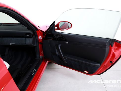 Used 2010 Porsche 911 GT3 RWD image 19