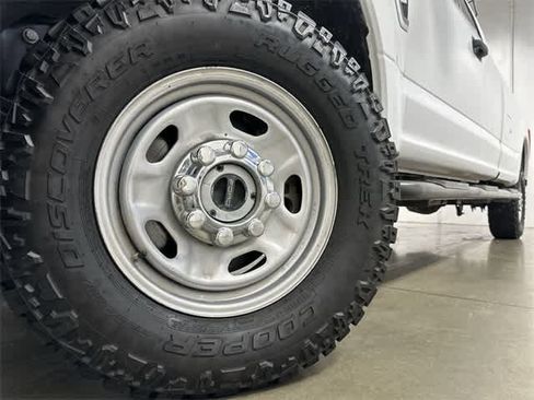 Used 2022 Ford F350 XL w/ Power Equipment Group image 27