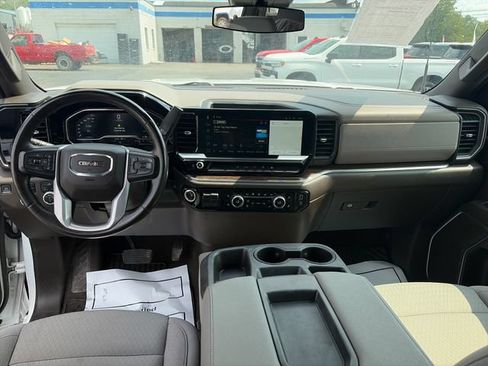 Used 2024 GMC Sierra 2500 SLE w/ SLE Convenience Package AWD/4WD image 12