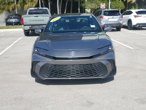 Certified 2025 Toyota Camry SE image 8