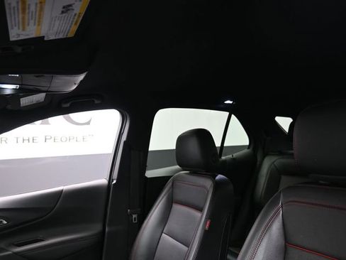 Used 2023 Chevrolet Equinox RS w/ RS Leather Package image 17