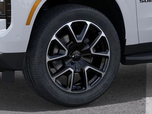 New 2026 Chevrolet Suburban RST AWD/4WD image 9