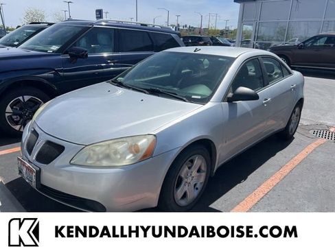 Used 2009 Pontiac G6 Sedan w/ Preferred Package FWD image 1