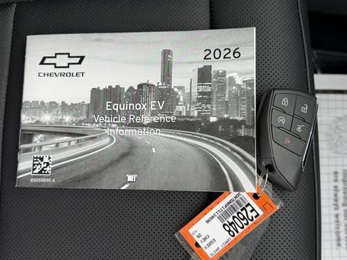 New 2026 Chevrolet Equinox EV LT image 41