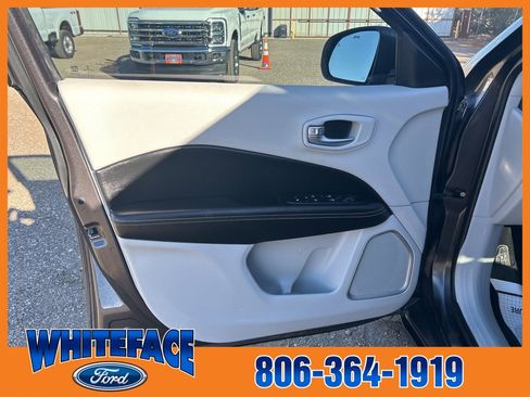 Used 2019 Jeep Compass Latitude w/ Safety & Security Group image 11