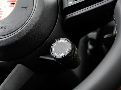 Certified 2026 Porsche Cayenne AWD/4WD image 15