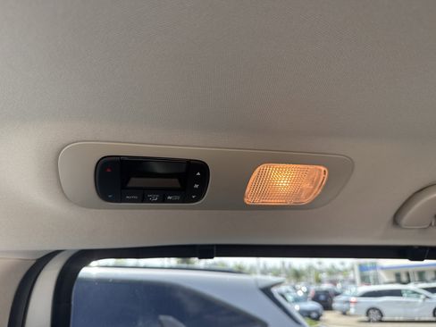 Certified 2025 Honda Odyssey EX-L image 17