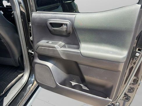 Used 2019 Toyota Tacoma TRD Pro AWD/4WD image 12