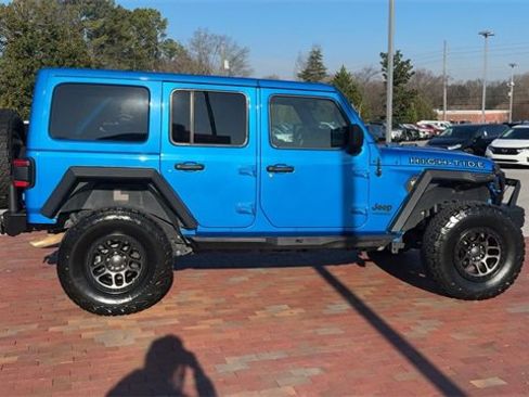 Used 2022 Jeep Wrangler Unlimited Sport image 3