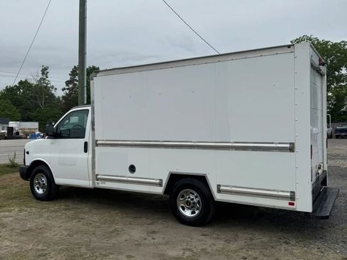 Used 2016 GMC Savana 3500 RWD image 6