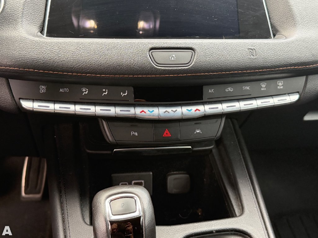 Used 2019 Cadillac XT4 Sport w/ Driver Awareness Package FWD image 10