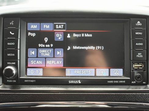 Used 2013 Dodge Grand Caravan SXT w/ Rear Park Assist Pkg image 23