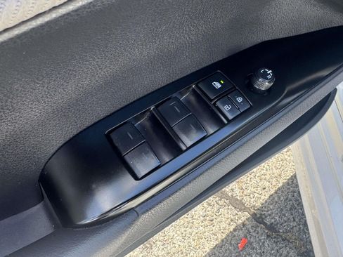 Used 2026 Toyota Camry SE FWD image 16